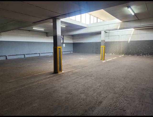 651M² WAREHOUSE TO LET IN WADEVILLE